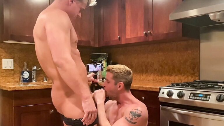 SayUncle – Frisky in the Kitchen – Johnny Ford, JJ Knight