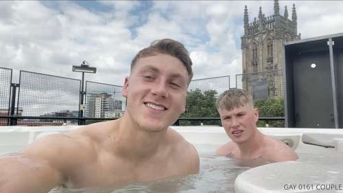 OnlyFans – Gay 0161 Couple – Hot Tub Fuck